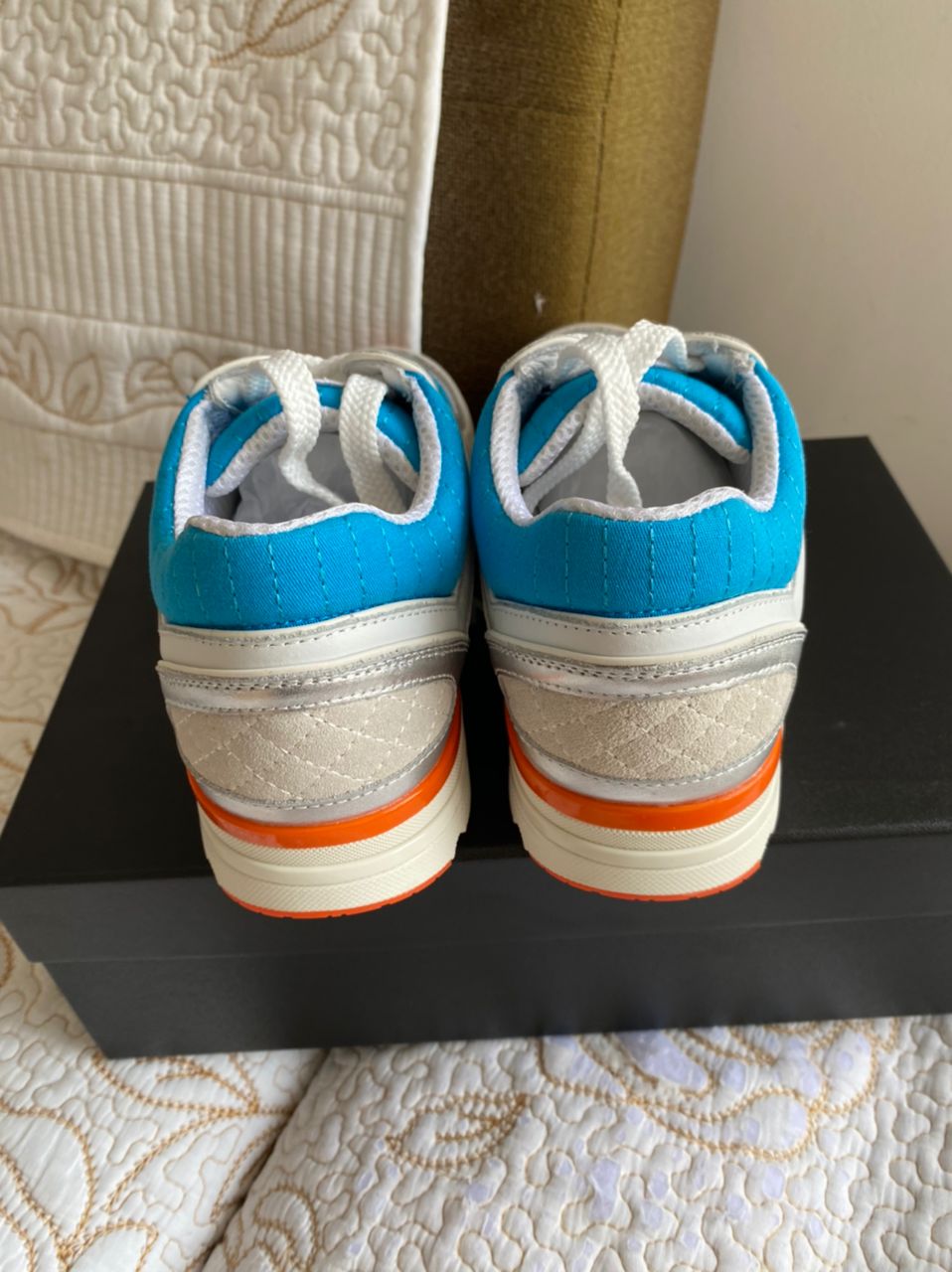 Zapatilla Coco Puntada Azul Naranja