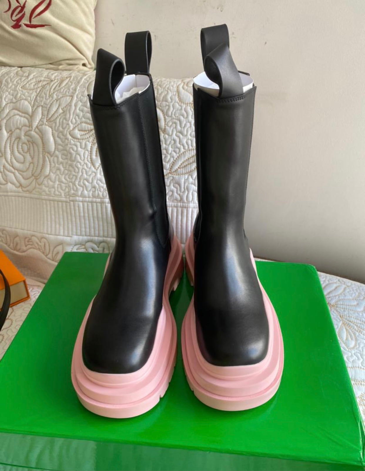 Bottines Chelsea noires/rose tendre