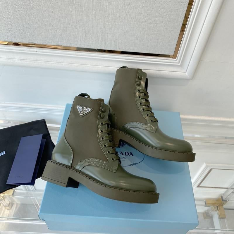 Botas de cuero cepillado y Re-Nylon