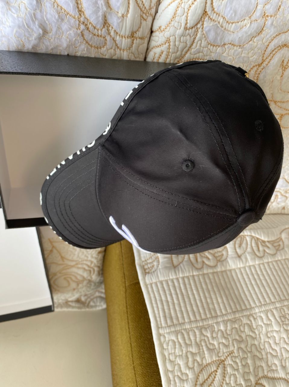 Gorra con logotipo CC