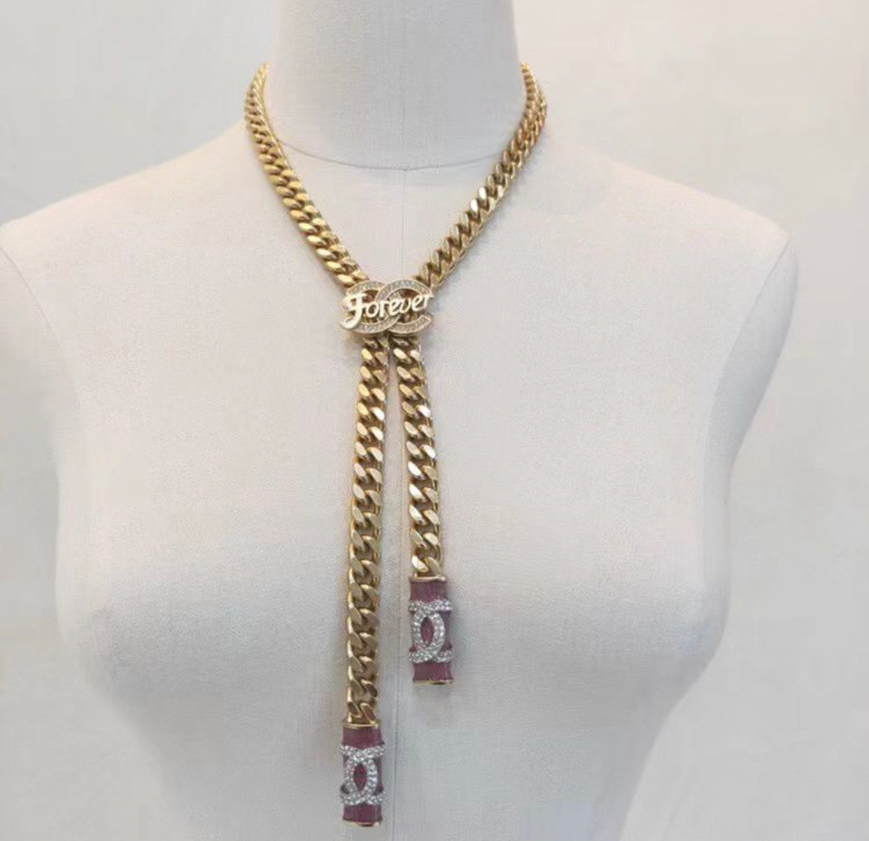 Collar CC para siempre
