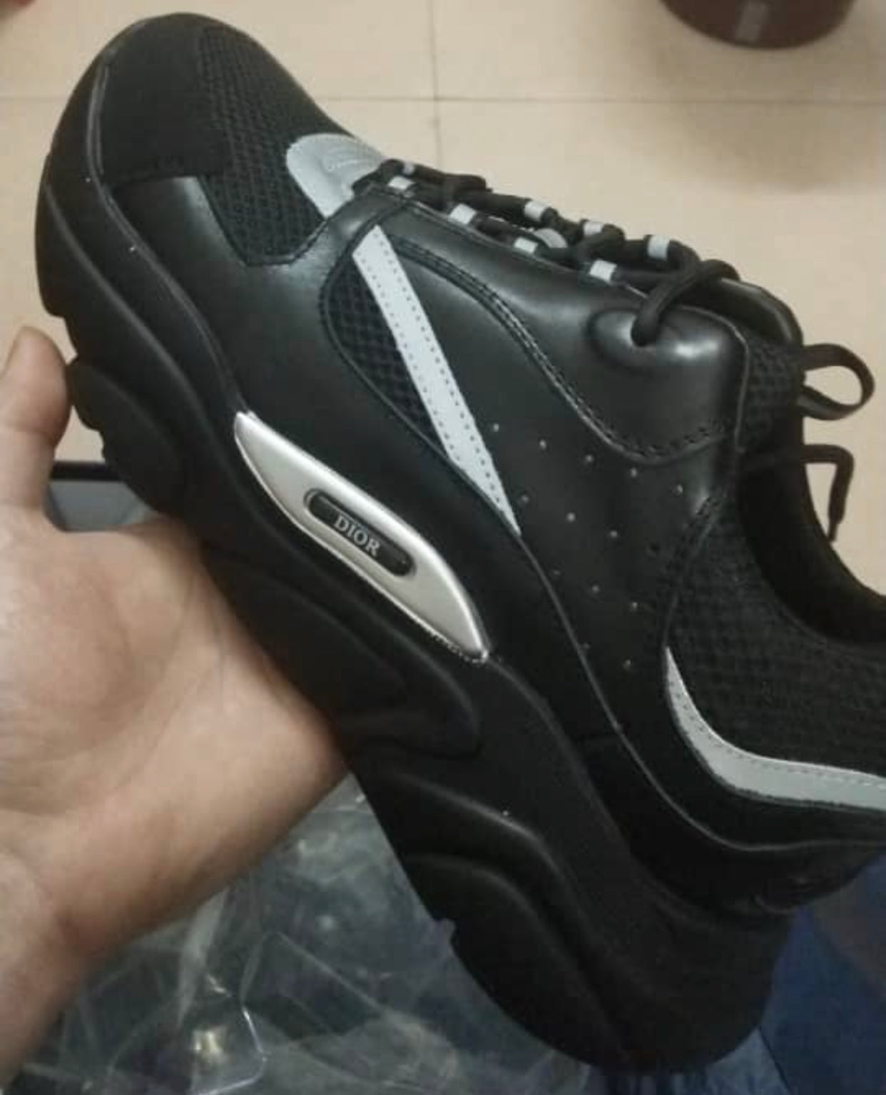 Zapatilla Dior B22 negra