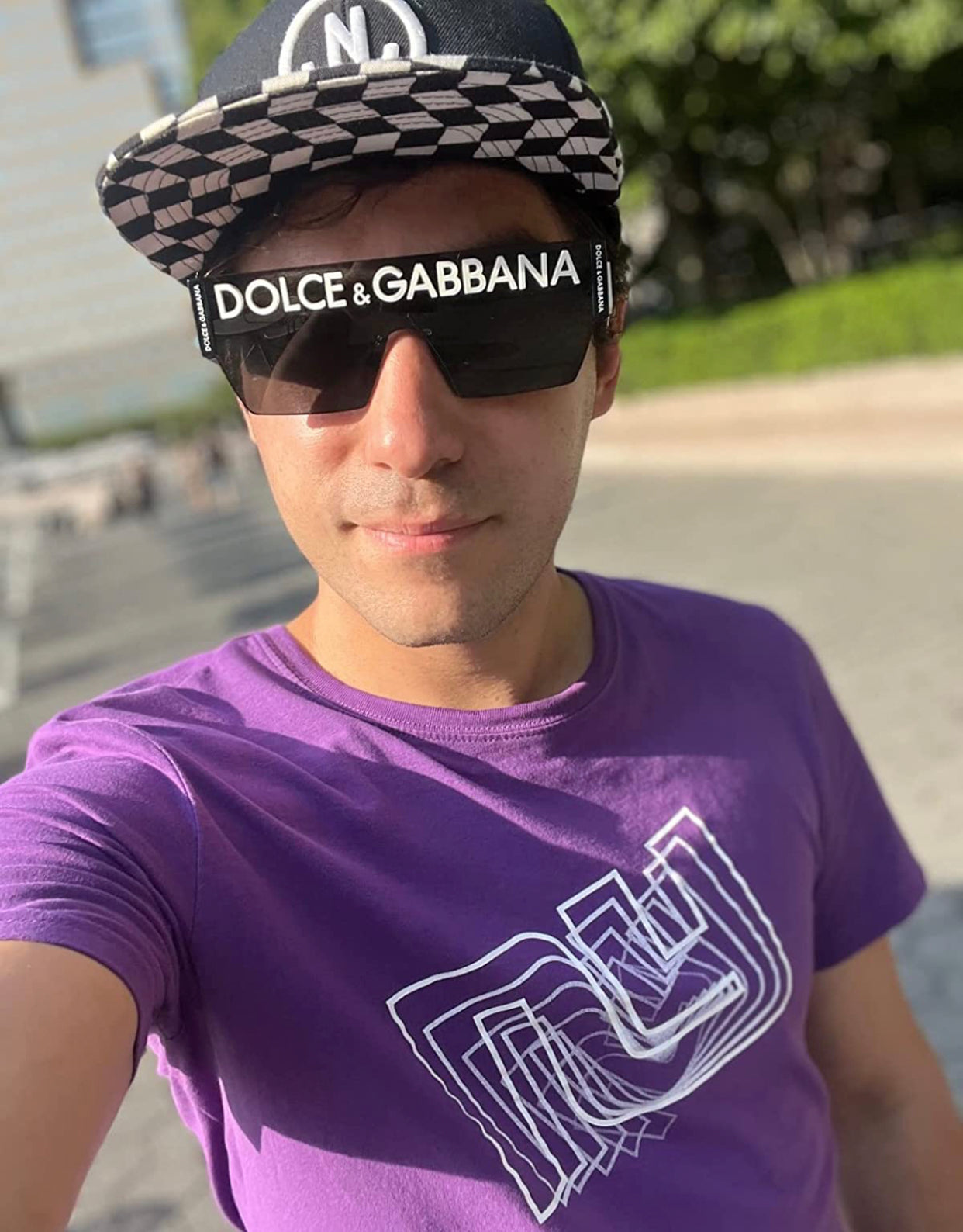 Sombras del logotipo de DG