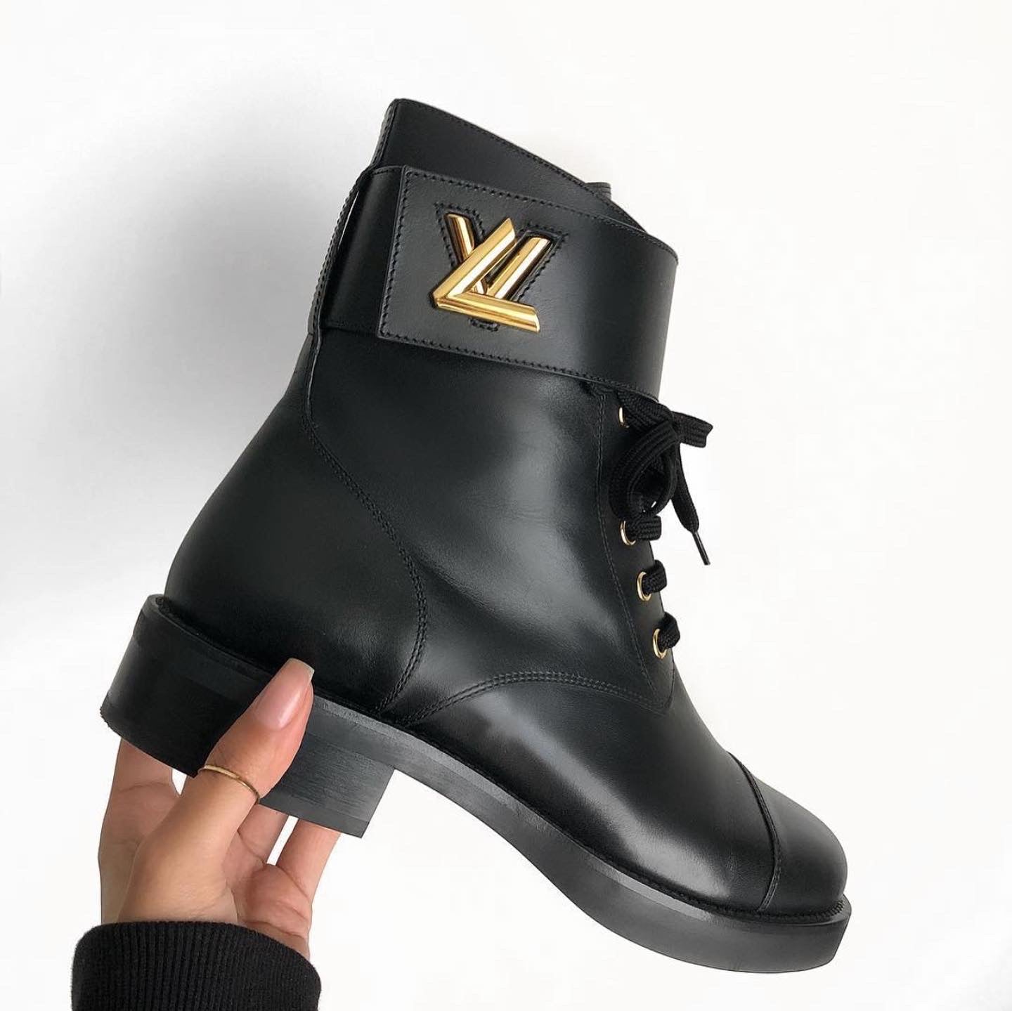 Black Wonderland Boot