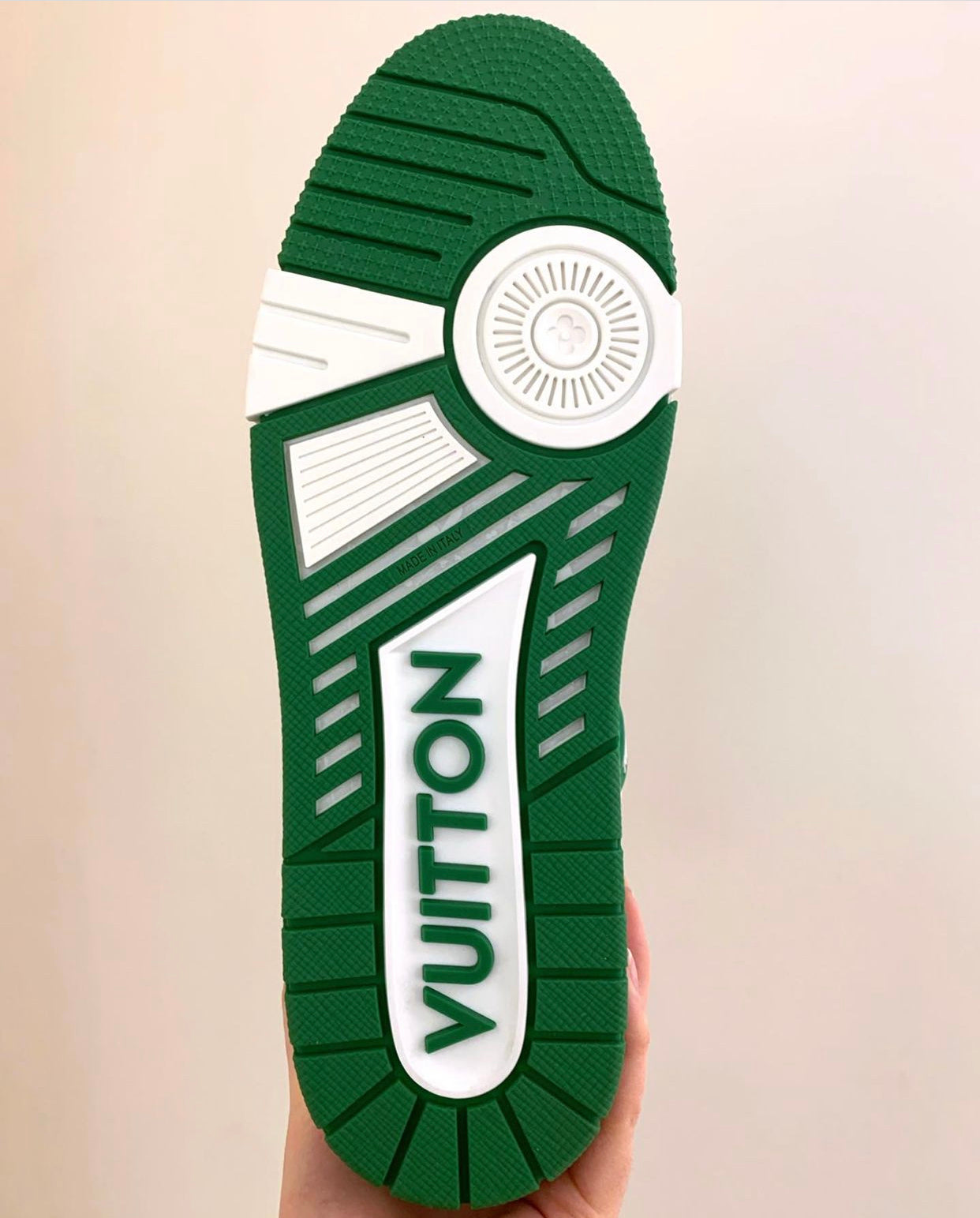 Zapatilla deportiva (varios colores)