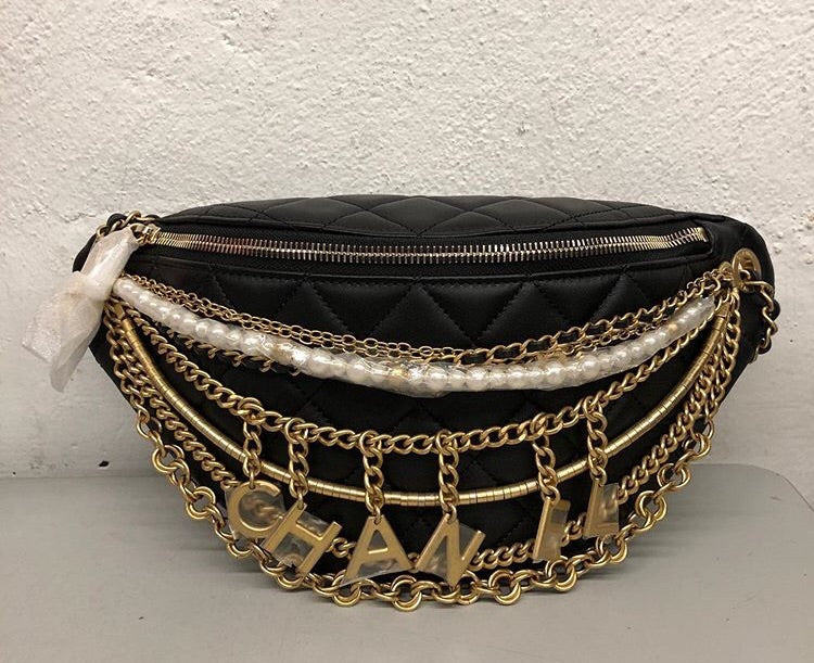 Sac banane noir à chaîne Coco