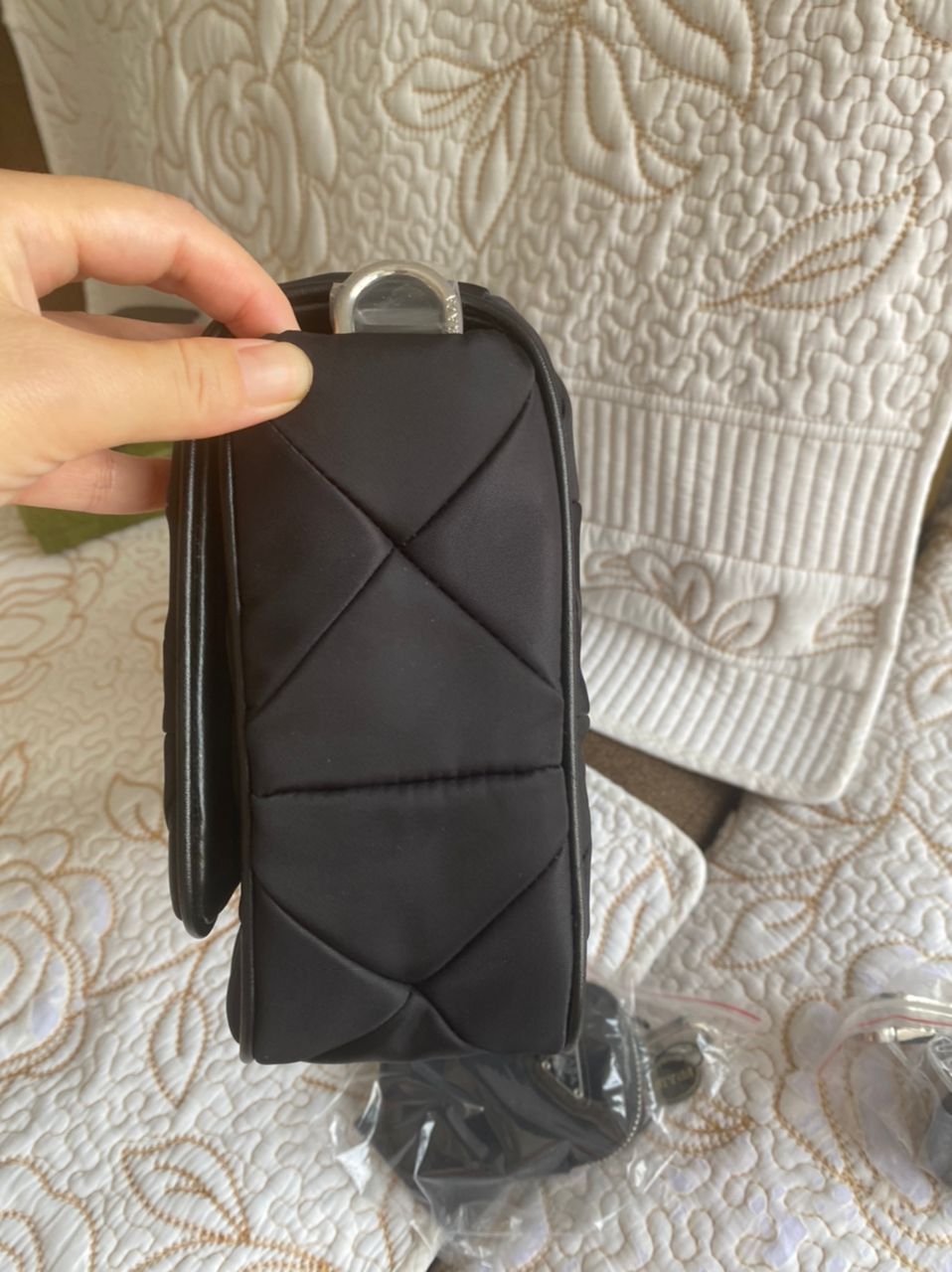 Sac à bandoulière matelassé en nylon Tessuto noir