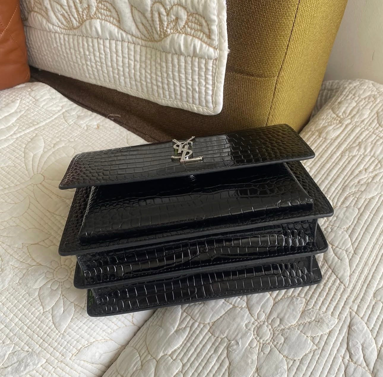 BLACK SUNSET CHAIN BAG | CROCODILE