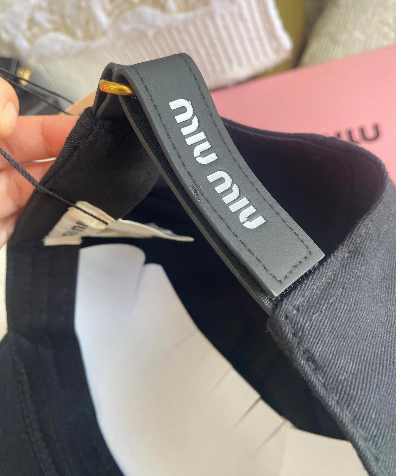 Miu Black Baseball Cap