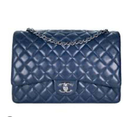 Sac à rabat moyen en cuir d'agneau bleu marine