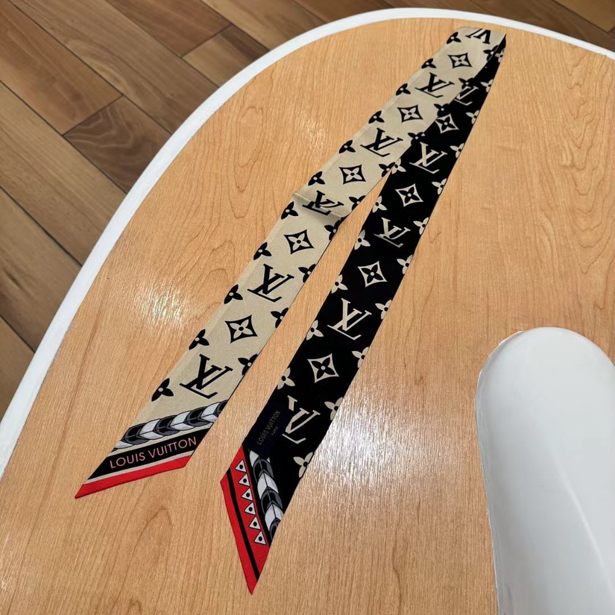 Bi-Color BB Bandeau | LV