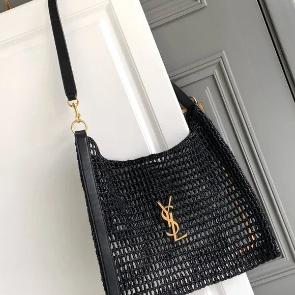 Xalis Shoulder Bag in Raffia (Unisex)