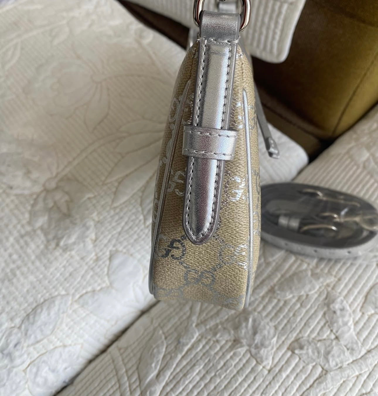 Emblem small shoulder bag