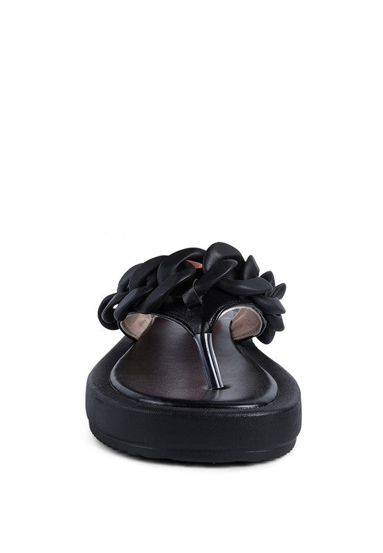 SANDALIAS DE DESTALONADA CON CADENA DE METAL