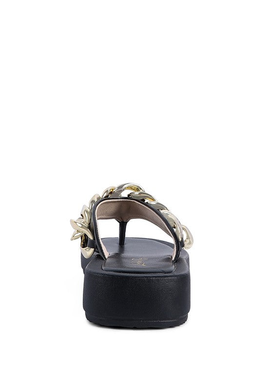 SANDALIAS DE DESTALONADA CON CADENA DE METAL
