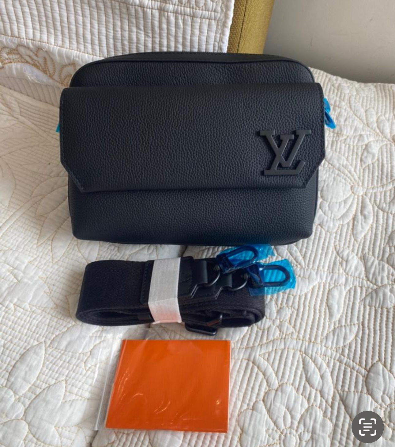 Fastline Messenger Shoulder Bag