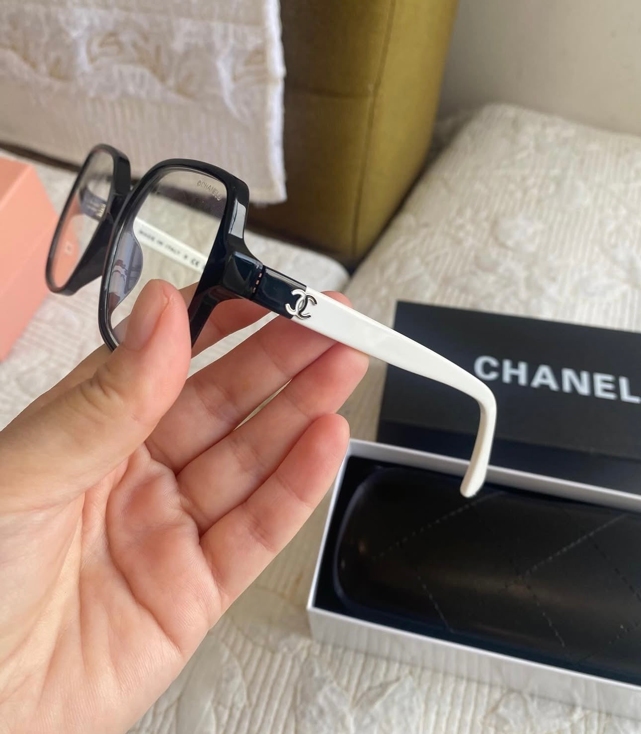 COCO SQUARE EYEGLASSES | Frame: Acetate, Black & White