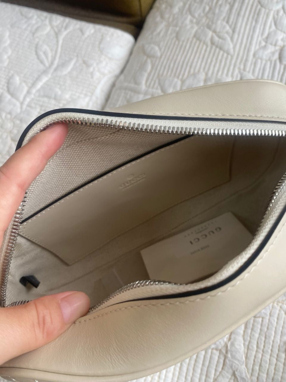 WHITE MARMONT SMALL SHOULDER BAG