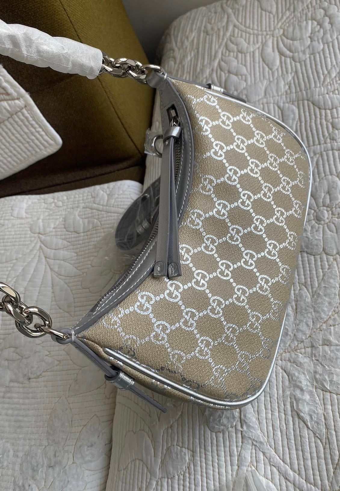 Emblem small shoulder bag