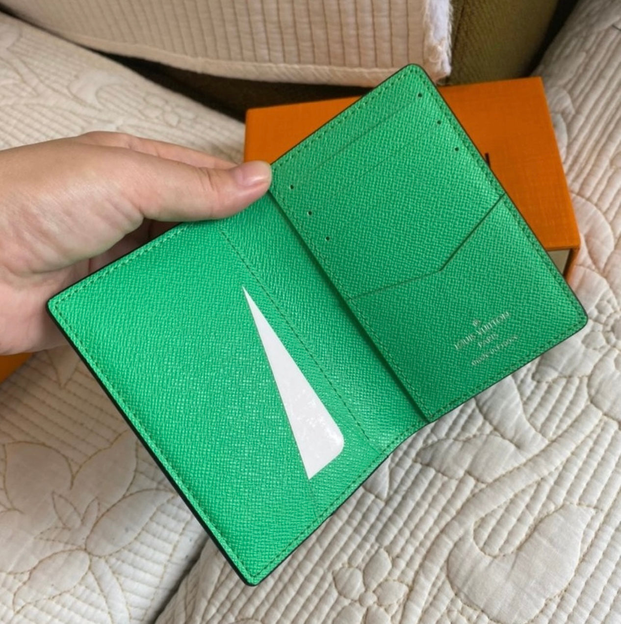 Pocket Organizer Wallet (2 Colors)