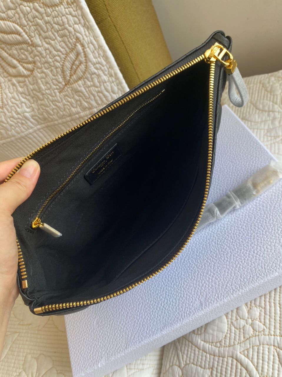 Large Caro Daily Pouch Dior | CD
