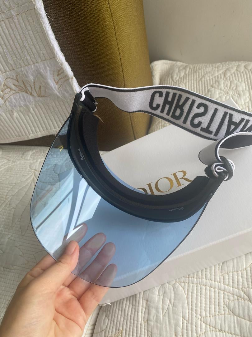 Visera Dior