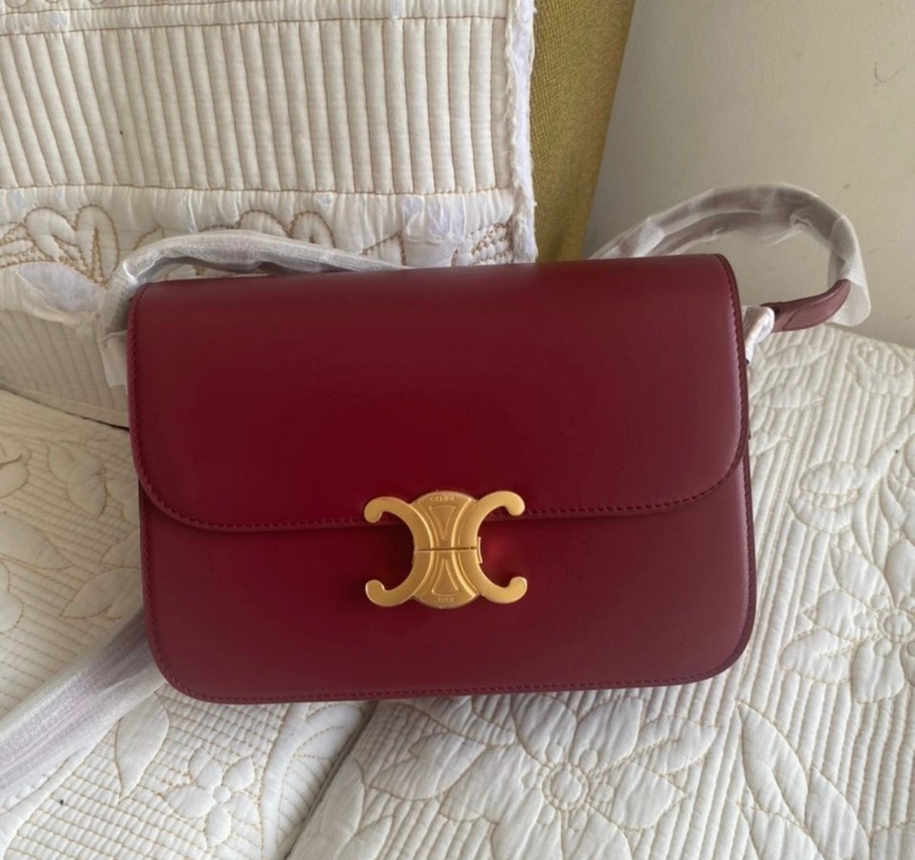 TRIOMPHE BAG IN SHINY CALFSKIN | LIGHT BURGUNDY