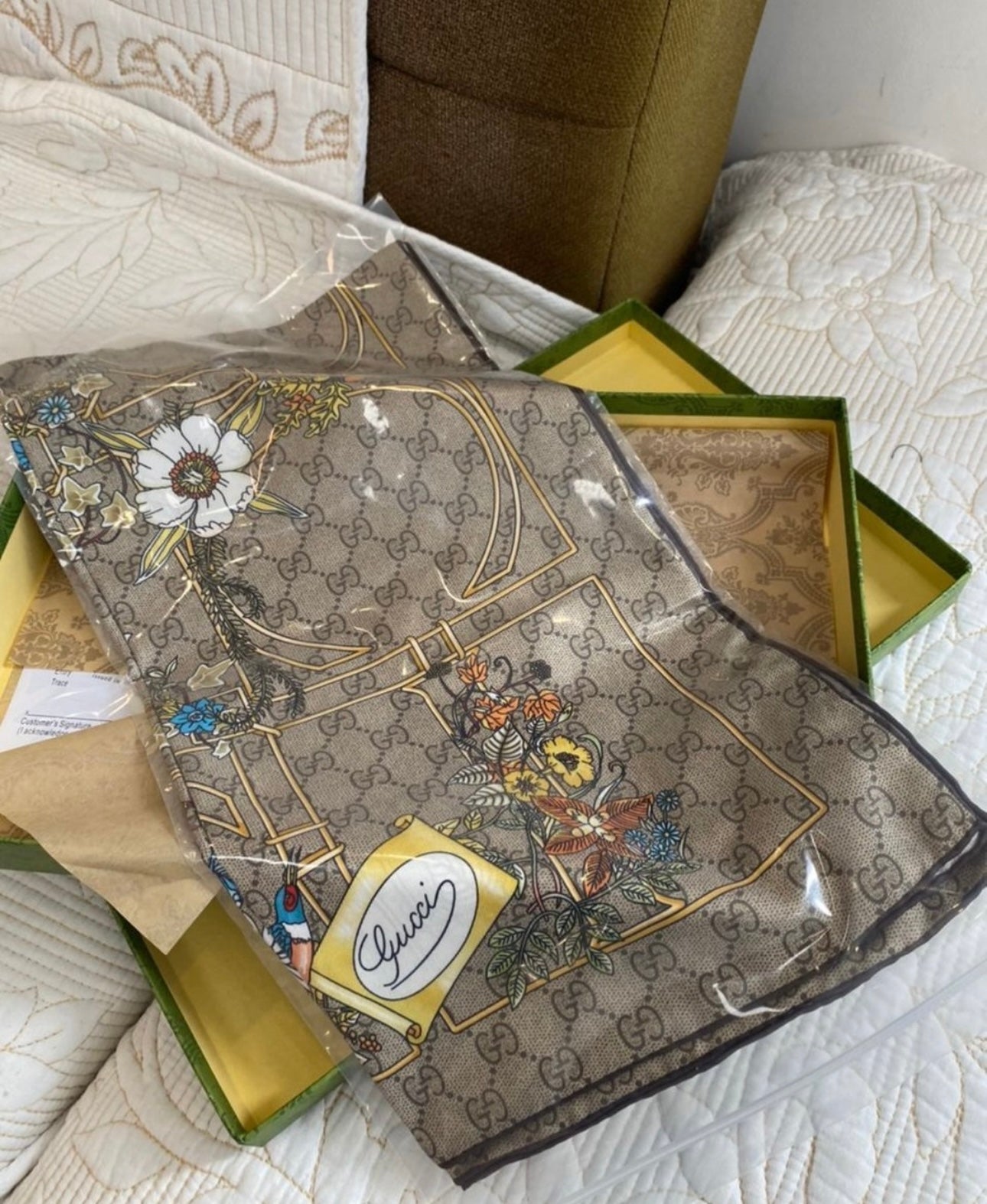 ANIMAL AND FLORAL PRINT SILK SCARF | GG