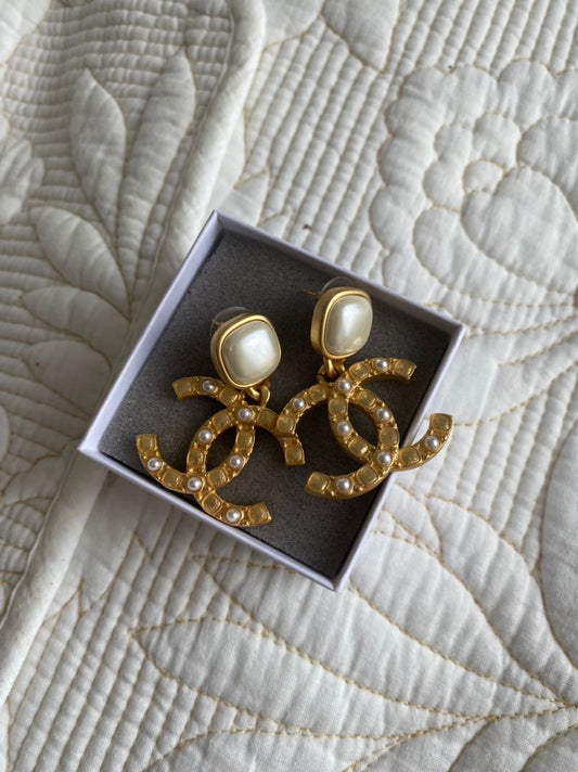 Coco Pearl/Gold Earrings