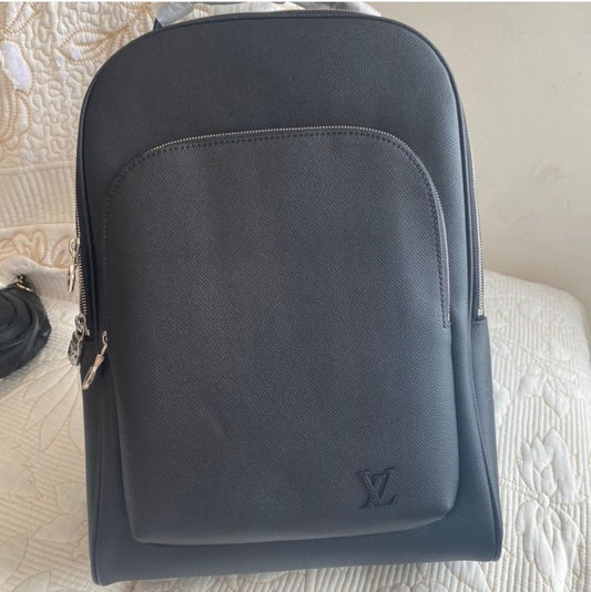 Avenue Backpack | LV