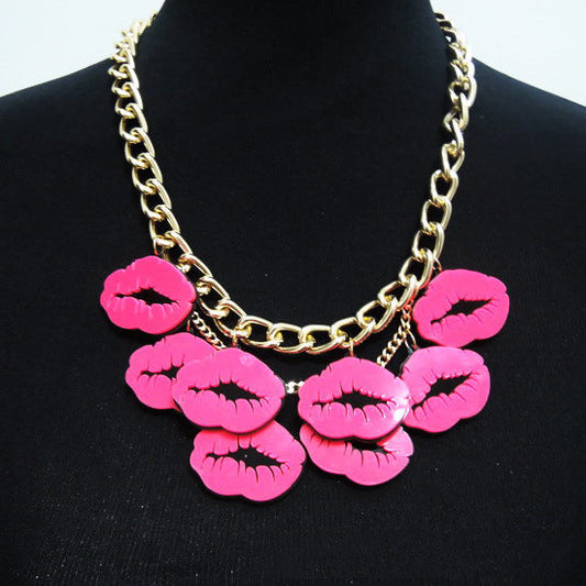 Kisses Iconic Swing Necklace