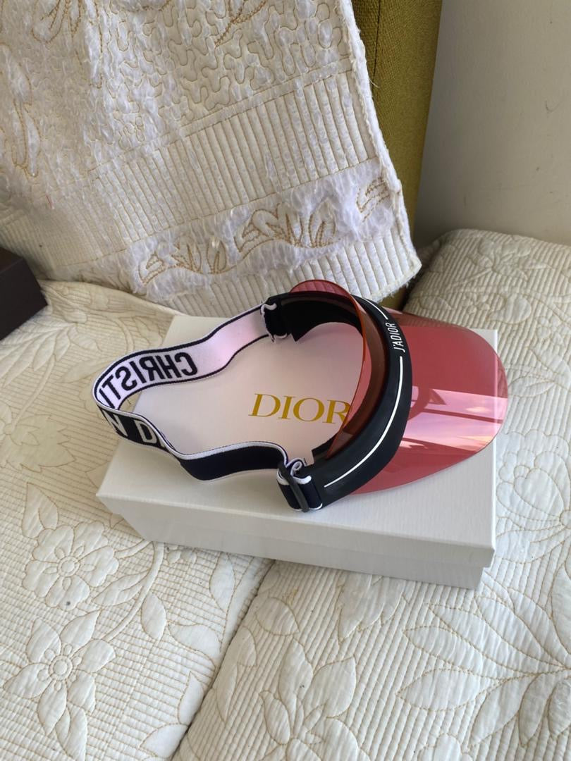 Visera Dior