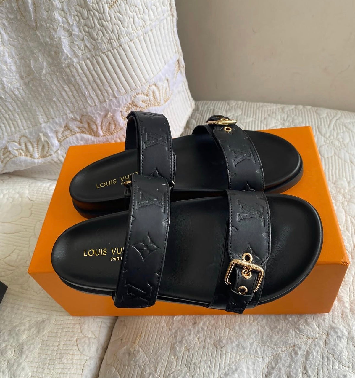 Bom Dia Flat Comfort Mule | Black