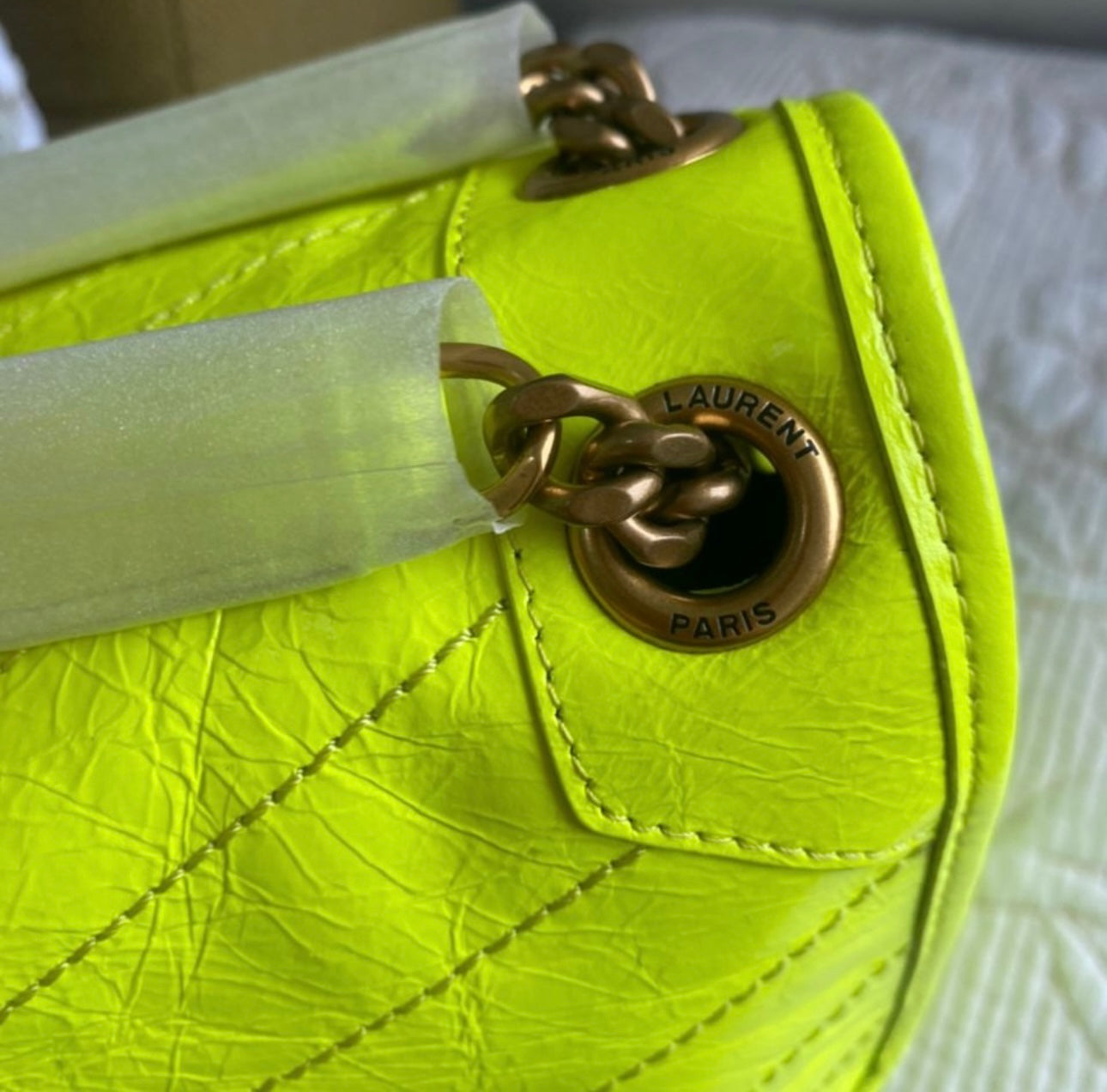 Niki Medium Shoulder Bag | Yellow