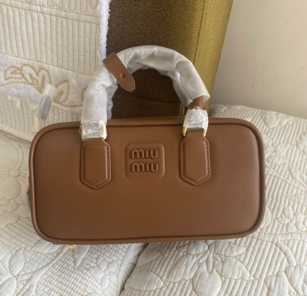 Arcadie leather bag | MIU