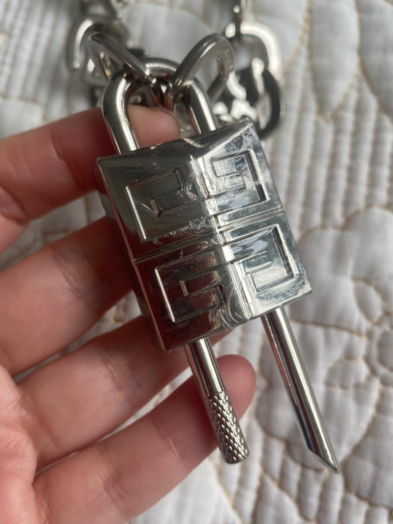 Givench Chain Lock Bracelet