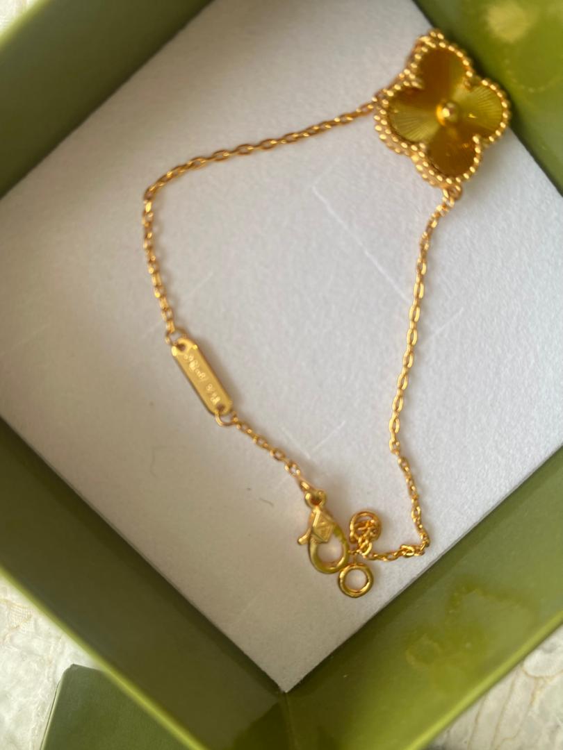 Gold Clover Cleef Set