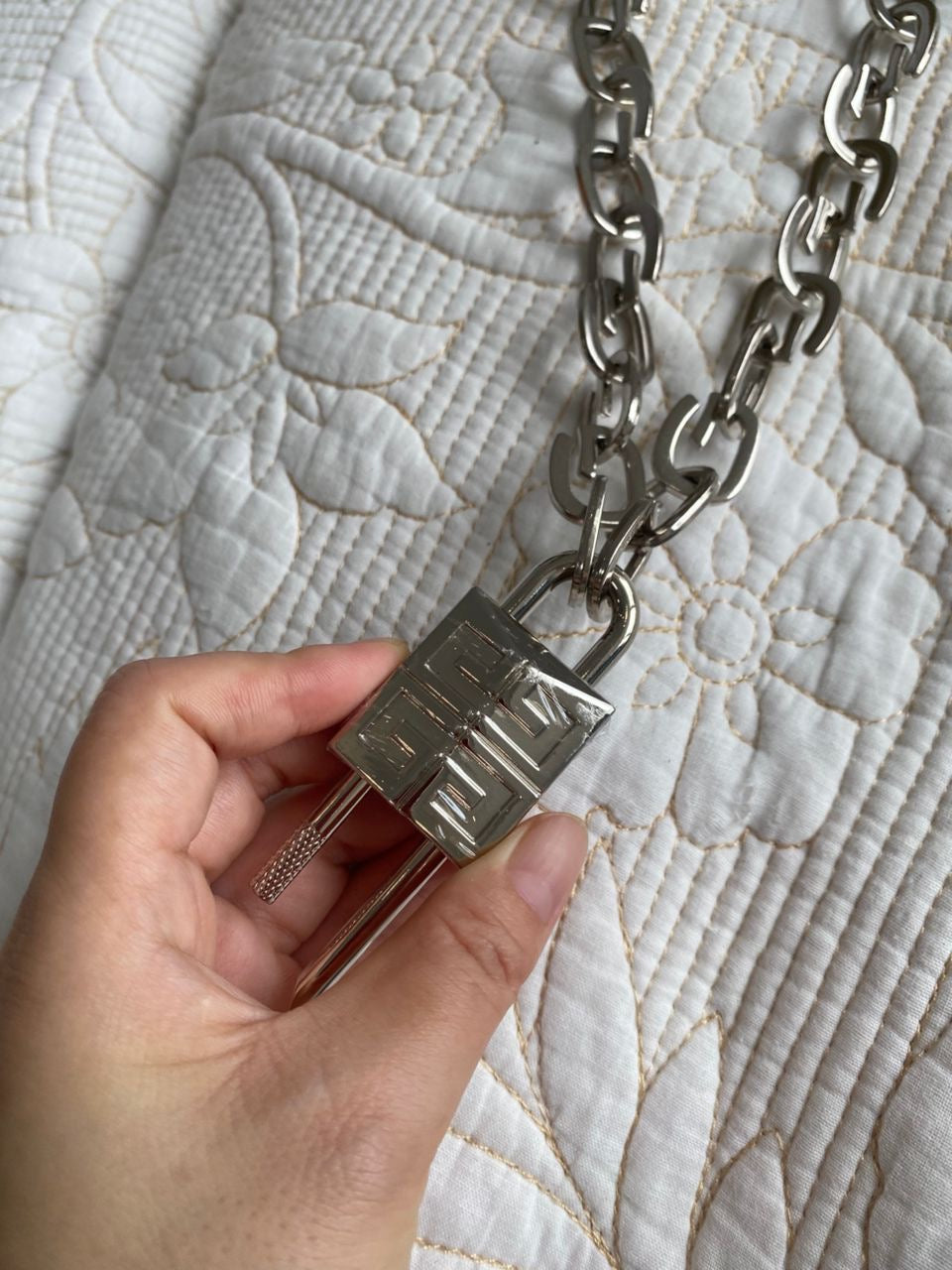 Collar de cadena de Givench