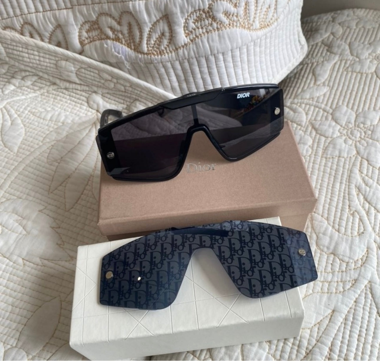 CD Sunglasses (2 STYLES)
