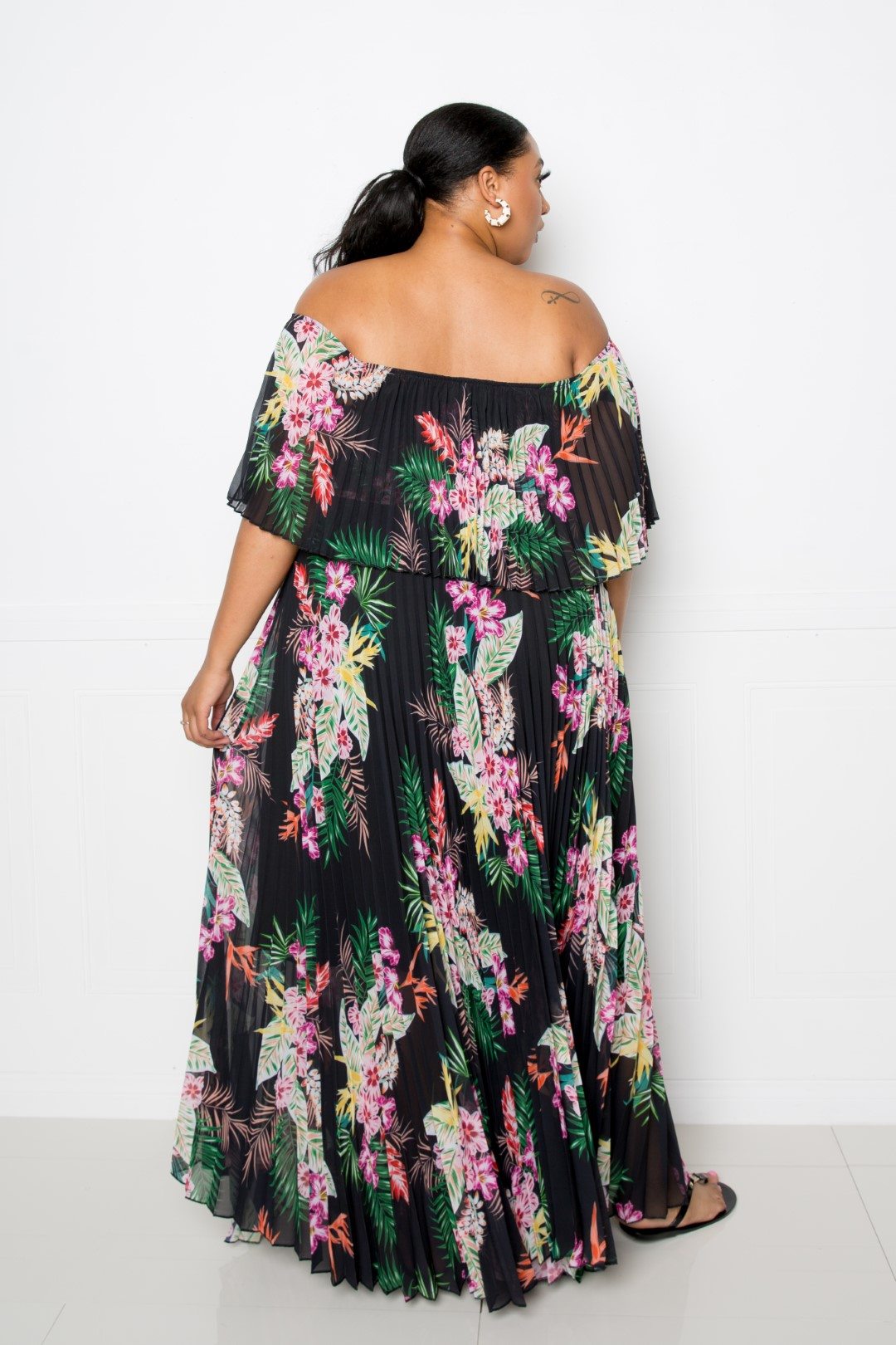 Tropics Off Shoulder Pleated Maxi Dress