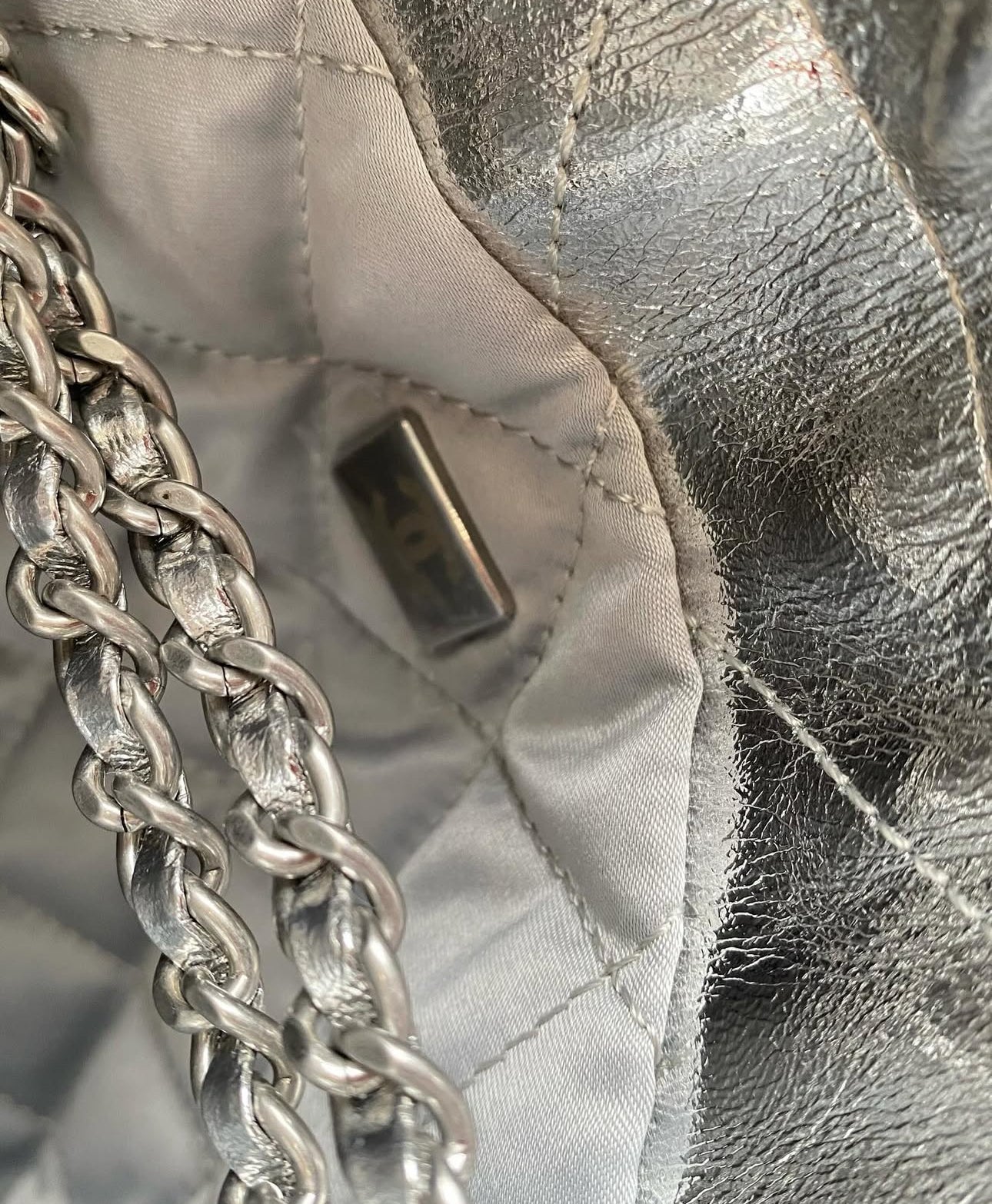 Coco 22 Metallic Silver