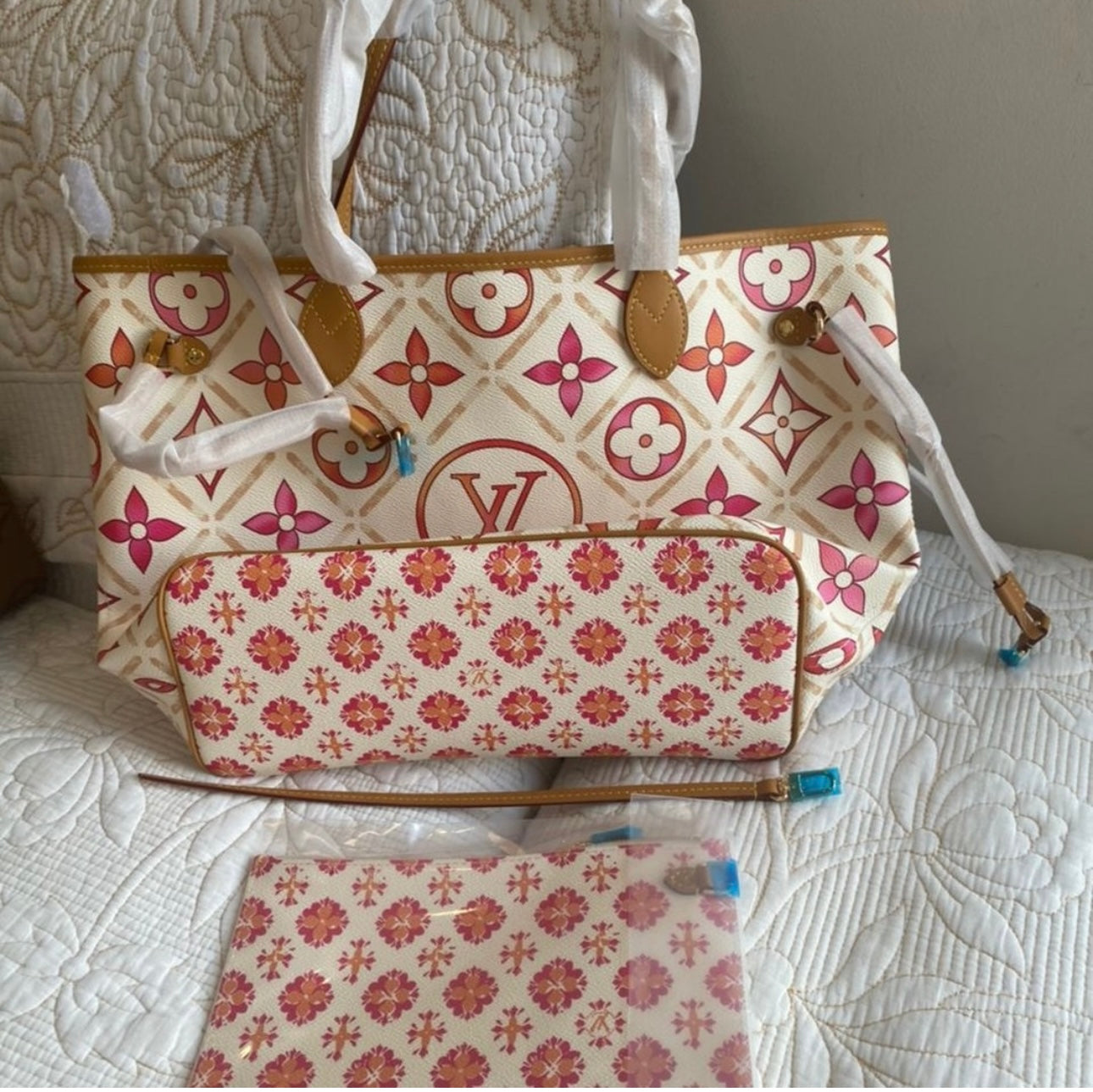 Coral Neverfull MM