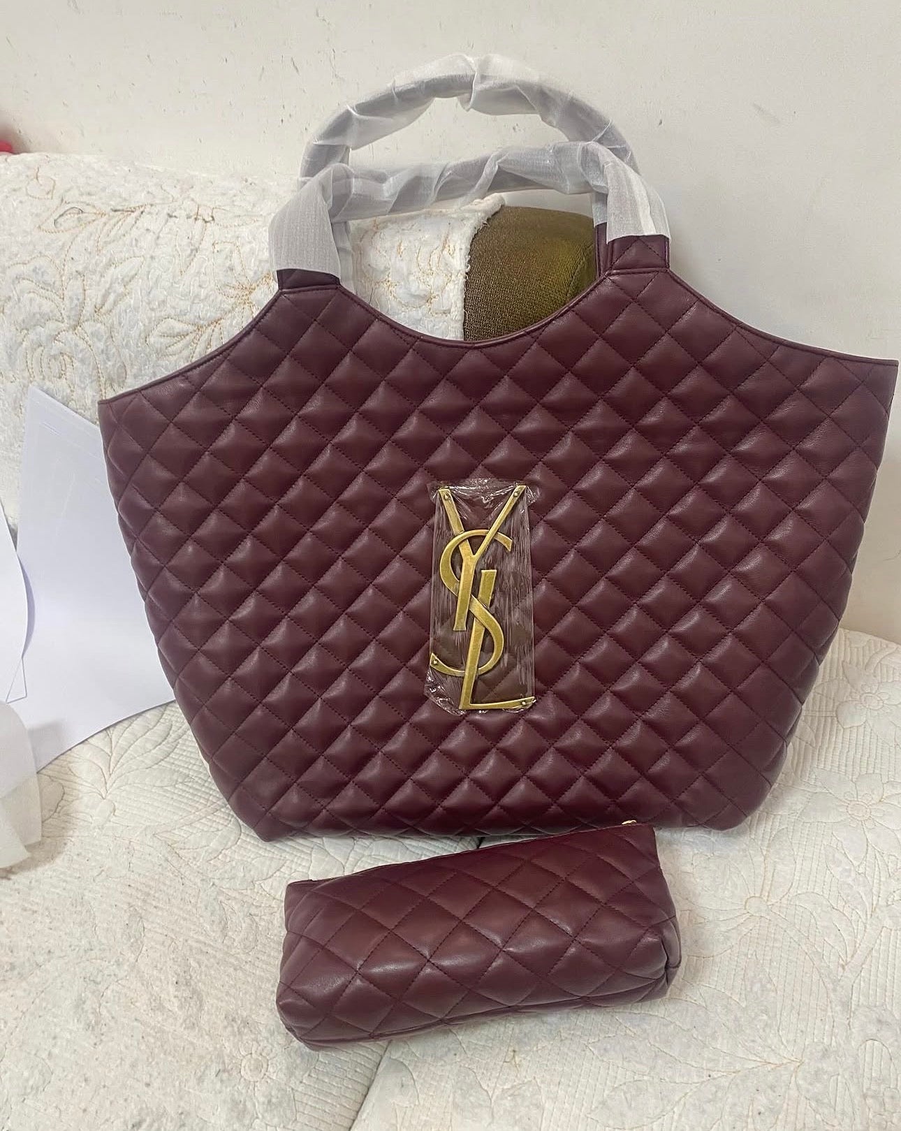 Wine Icare Shopper Tote + Cosmetic Bag