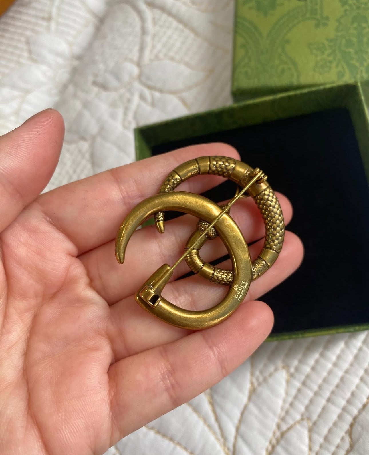 GG SNAKE BROOCH