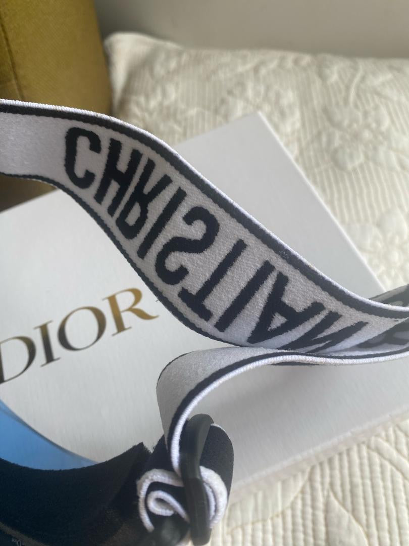 Visera Dior