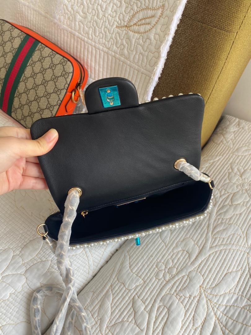 Coco Mini Pearl Flap