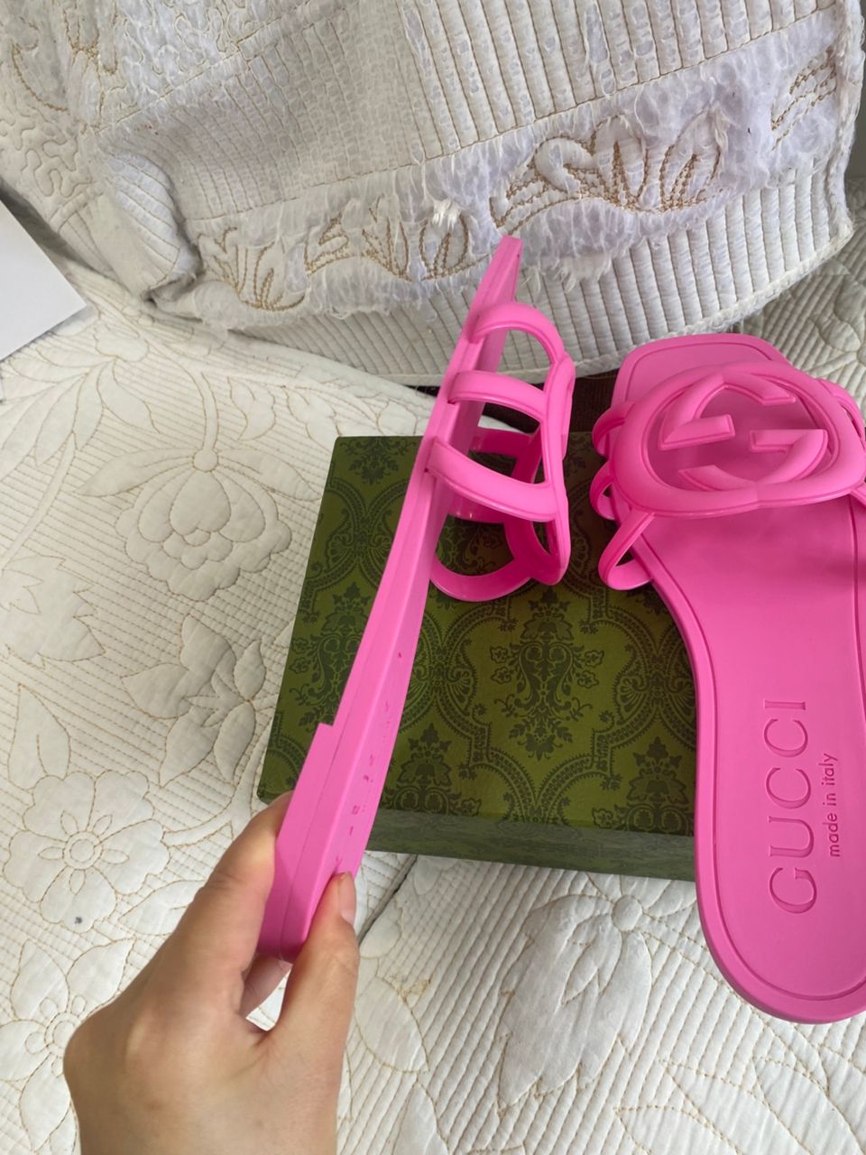Pink Women's Interlocking G slide sandal