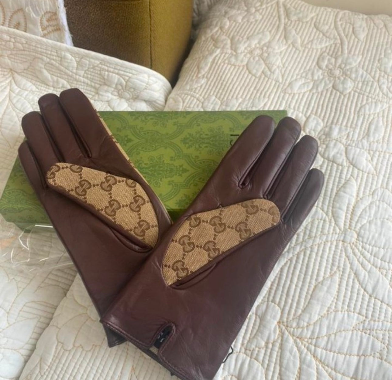 Canvas Gloves with Horsebit