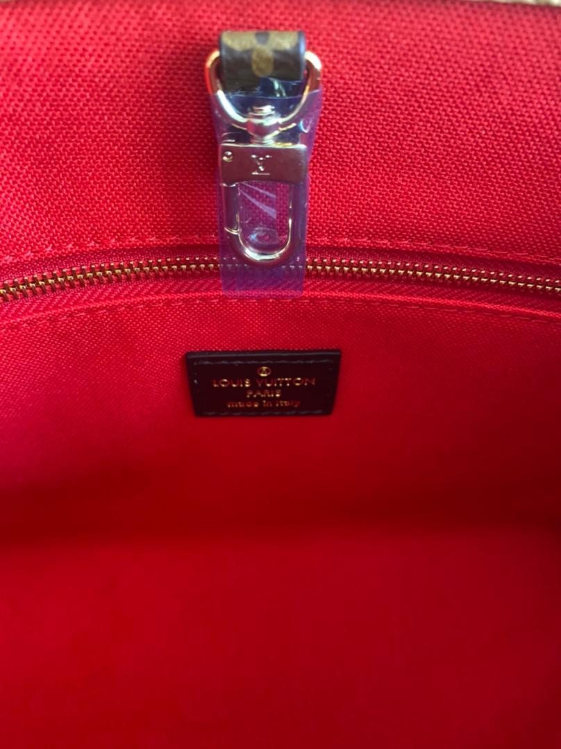 OnTheGo PM | Monogramme inversé