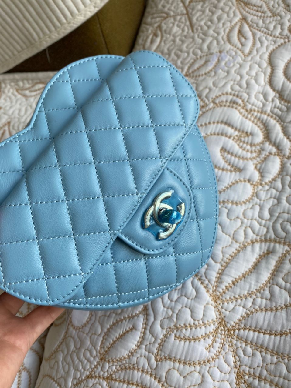 Sac CC In Love matelassé en cuir d'agneau bleu